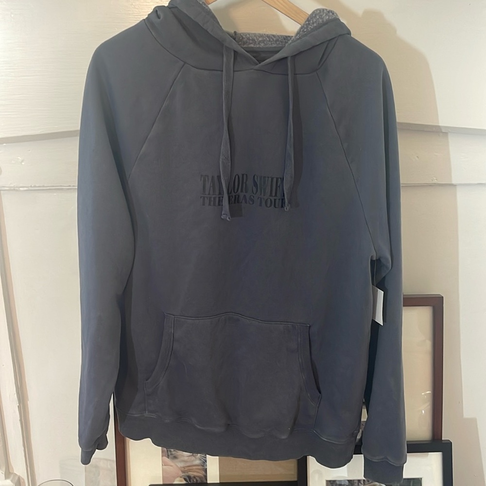 NWT Taylor Swift Eras 2023 Tour Blue Hoodie - USA Dates, Small